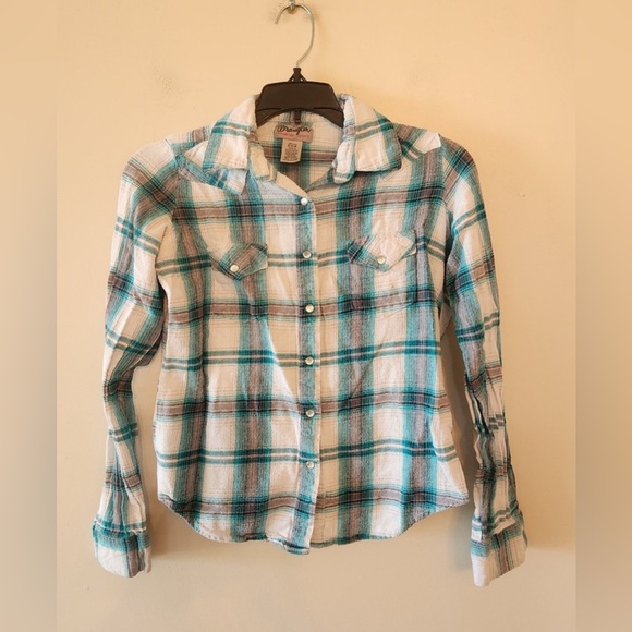Wrangler womens long sleeve plaid shirt pearl snaps size small - Picture 1 of 4